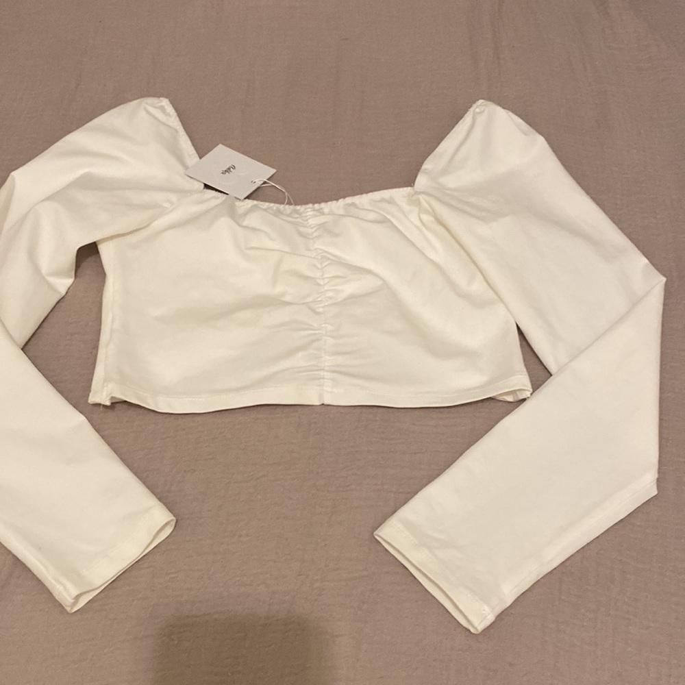 Adika white cropped top . Size M . New - Picture 6 of 12